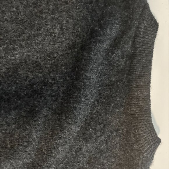 Ngai Yuen 100% Cashmere Button Front Sweater Vest Charcoal Grey Size XXL - Picture 7 of 8